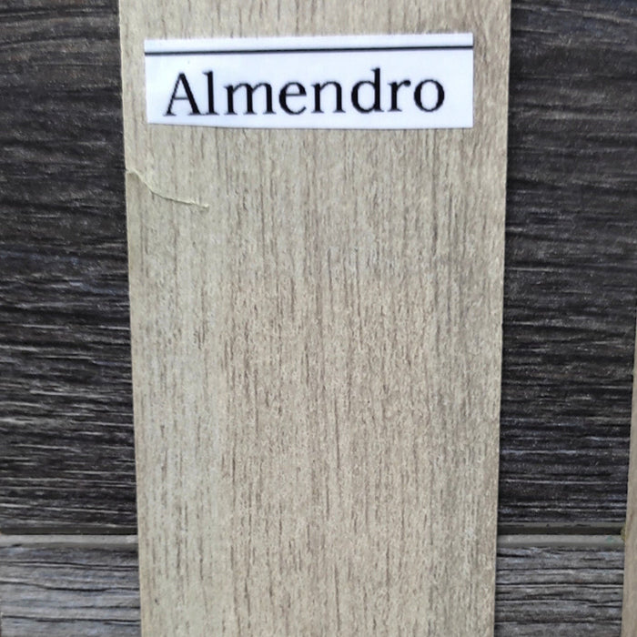 Junquillo 18mm Laminado 2.4mts